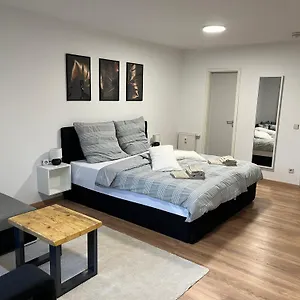  Apartament An Der Elbe Mit Balkon, Kueche Und Netflix